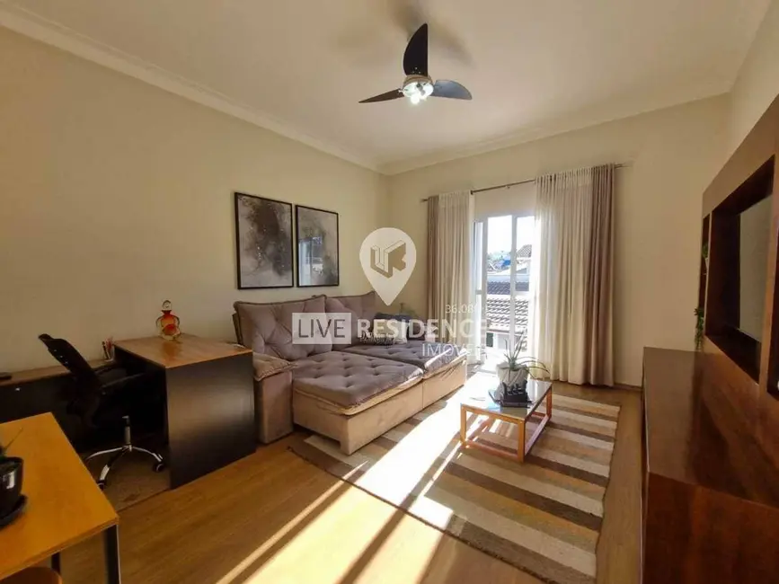 Casa de Condomínio com 3 quartos à venda, 300m2 em Itatiba - SP - imagem 8 Foto 8 de Casa de Condomínio com 3 quartos à venda, 300m2 em Itatiba - SP