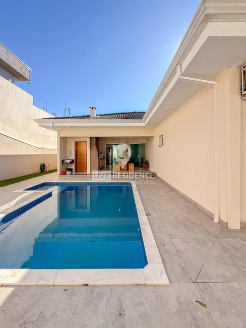 Foto 4 de Casa de Condomínio com 3 quartos à venda, 237m2 em Loteamento Itatiba Country Club, Itatiba - SP