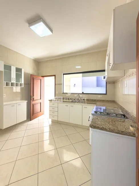 Casa com 3 quartos à venda, 250m2 em Itatiba - SP - imagem 6 Foto 6 de Casa com 3 quartos à venda, 250m2 em Itatiba - SP