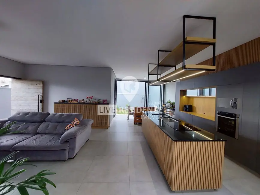 Foto 1 de Casa com 3 quartos à venda, 185m2 em Villaggio Fosuzzi, Itatiba - SP