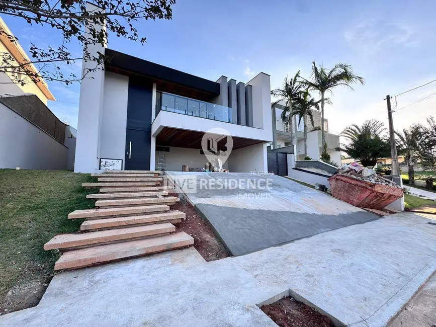 Casa de Condomínio com 3 quartos à venda, 318m2 em Itatiba - SP - imagem 1 Foto 1 de Casa de Condomínio com 3 quartos à venda, 318m2 em Itatiba - SP