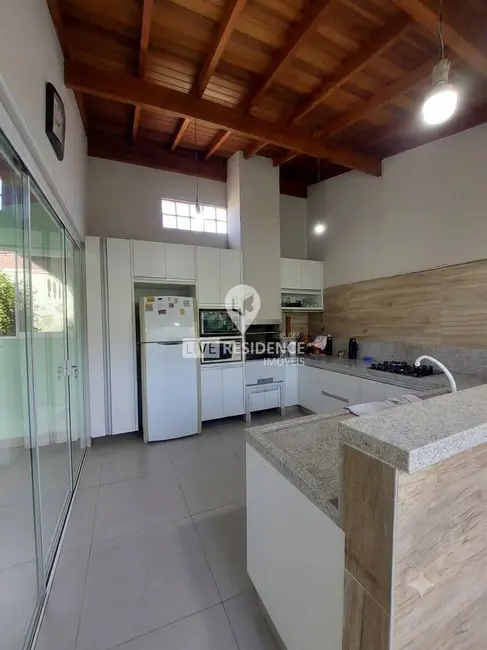 Casa com 3 quartos à venda, 218m2 em Loteamento Itatiba Park, Itatiba - SP - imagem 1 Foto 1 de Casa com 3 quartos à venda, 218m2 em Loteamento Itatiba Park, Itatiba - SP
