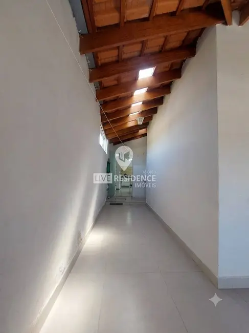 Casa com 3 quartos à venda, 218m2 em Loteamento Itatiba Park, Itatiba - SP - imagem 3 Foto 3 de Casa com 3 quartos à venda, 218m2 em Loteamento Itatiba Park, Itatiba - SP