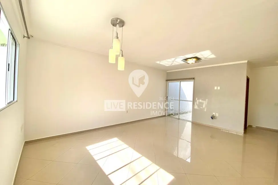 Casa com 3 quartos à venda, 165m2 em Loteamento Residencial Central Park I, Itatiba - SP - imagem 9 Foto 9 de Casa com 3 quartos à venda, 165m2 em Loteamento Residencial Central Park I, Itatiba - SP