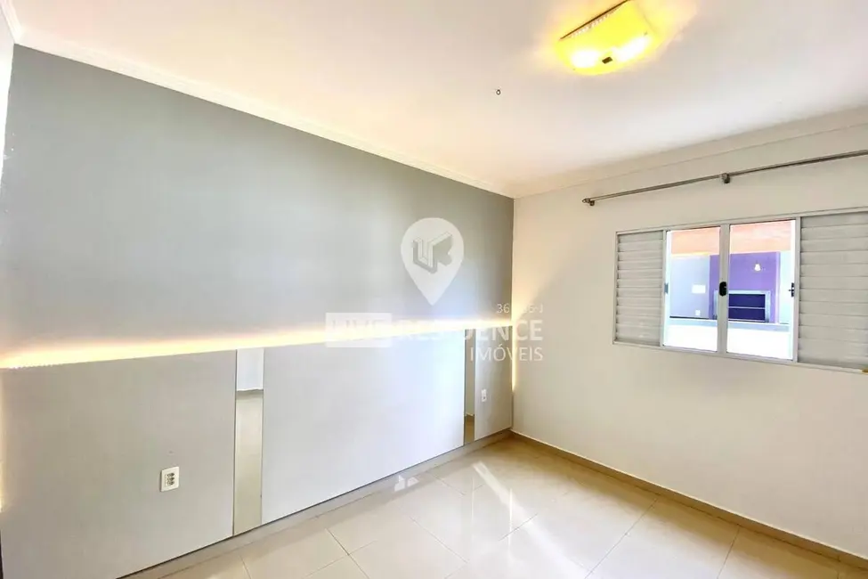 Casa com 3 quartos à venda, 165m2 em Loteamento Residencial Central Park I, Itatiba - SP - imagem 4 Foto 4 de Casa com 3 quartos à venda, 165m2 em Loteamento Residencial Central Park I, Itatiba - SP