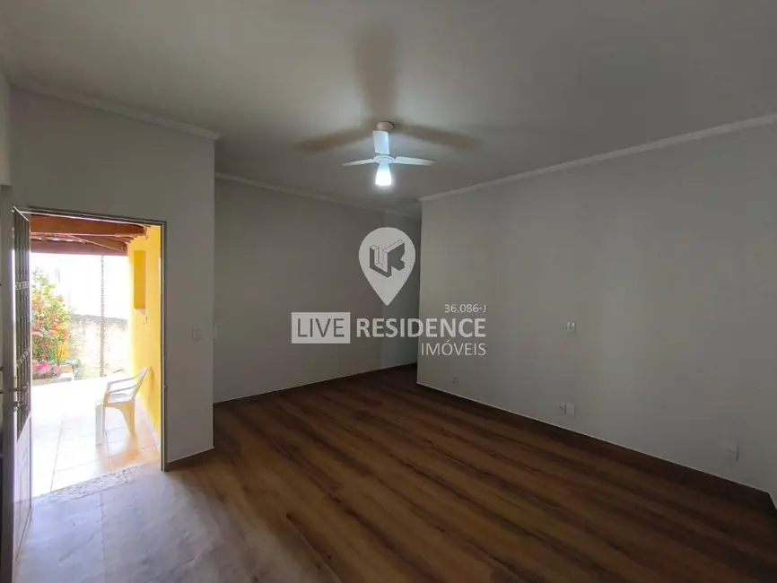 Casa com 3 quartos à venda, 151m2 em Recanto do Parque, Itatiba - SP - imagem 4 Foto 4 de Casa com 3 quartos à venda, 151m2 em Recanto do Parque, Itatiba - SP