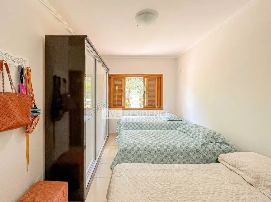 Foto 9 de Casa de Condomínio com 3 quartos à venda, 316m2 em Capela do Barreiro, Itatiba - SP