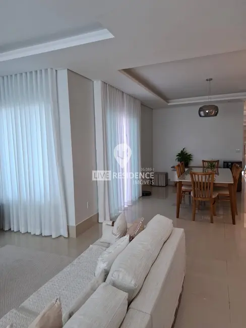 Foto 6 de Casa de Condomínio com 3 quartos à venda, 225m2 em Residencial Fazenda Serrinha, Itatiba - SP