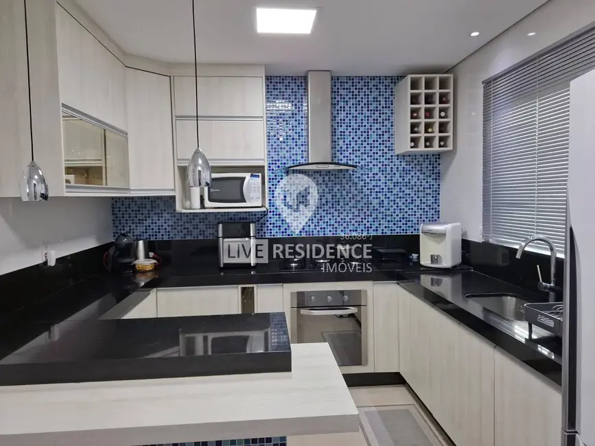 Foto 2 de Casa de Condomínio com 3 quartos à venda, 225m2 em Residencial Fazenda Serrinha, Itatiba - SP