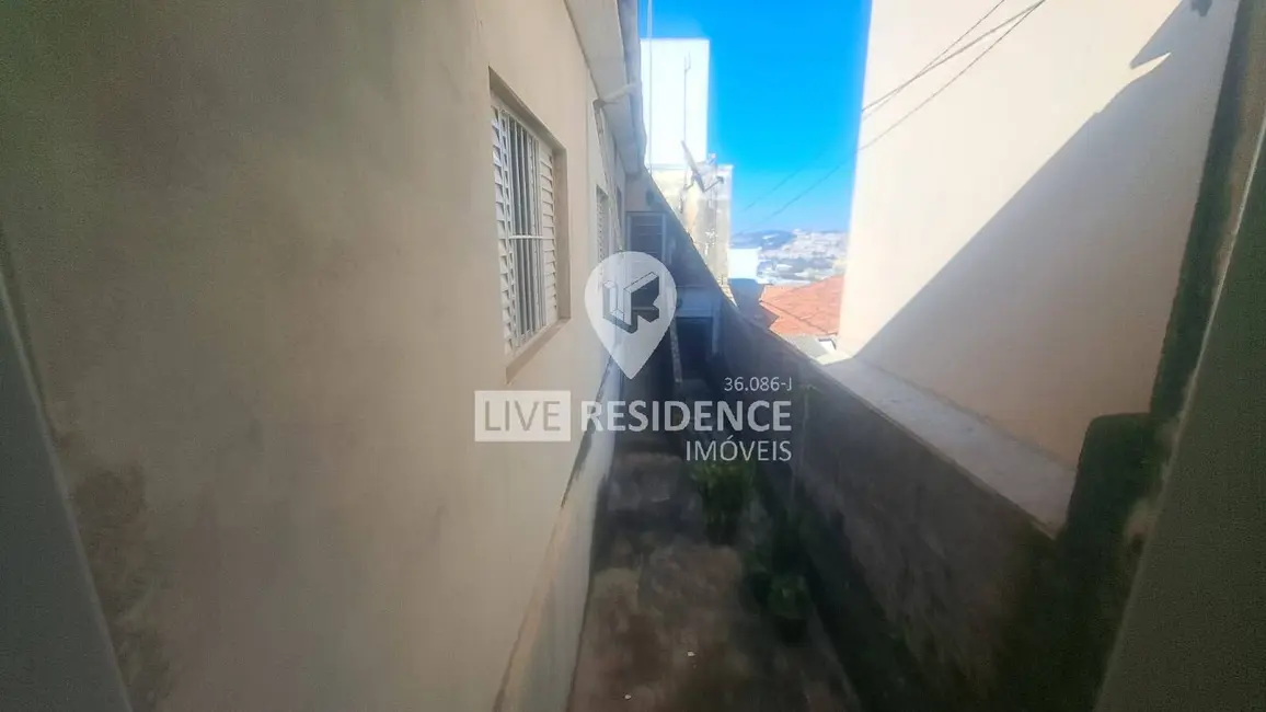 Casa com 2 quartos à venda, 97m2 em Centro, Itatiba - SP - imagem 3 Foto 3 de Casa com 2 quartos à venda, 97m2 em Centro, Itatiba - SP