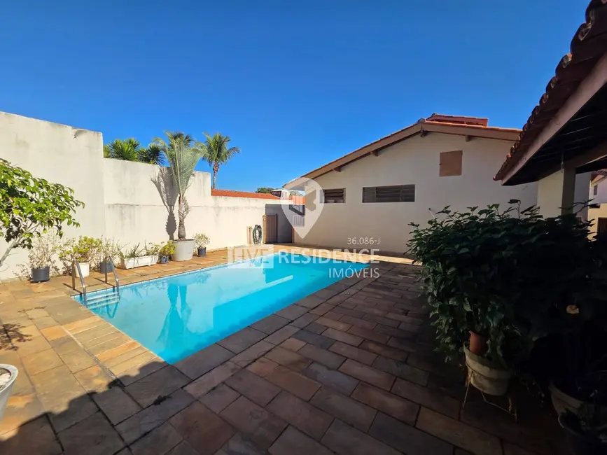 Casa com 3 quartos à venda, 240m2 em Nova Itatiba, Itatiba - SP - imagem 7 Foto 7 de Casa com 3 quartos à venda, 240m2 em Nova Itatiba, Itatiba - SP