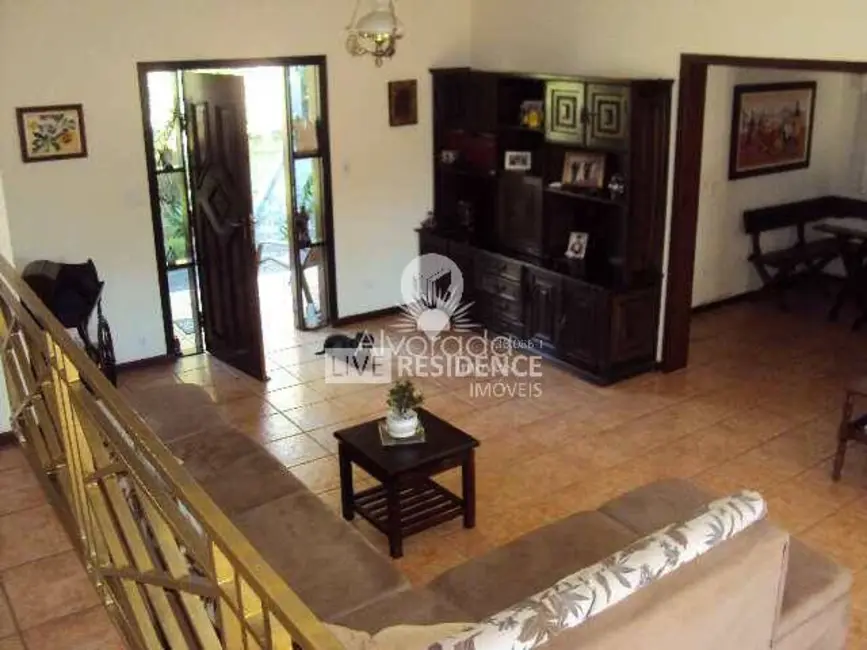 Casa com 3 quartos à venda, 304m2 em Jardim Leonor, Itatiba - SP - imagem 5 Foto 5 de Casa com 3 quartos à venda, 304m2 em Jardim Leonor, Itatiba - SP