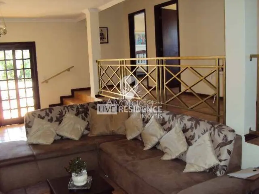 Casa com 3 quartos à venda, 304m2 em Jardim Leonor, Itatiba - SP - imagem 2 Foto 2 de Casa com 3 quartos à venda, 304m2 em Jardim Leonor, Itatiba - SP