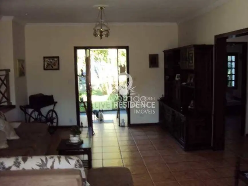 Casa com 3 quartos à venda, 304m2 em Jardim Leonor, Itatiba - SP - imagem 9 Foto 9 de Casa com 3 quartos à venda, 304m2 em Jardim Leonor, Itatiba - SP