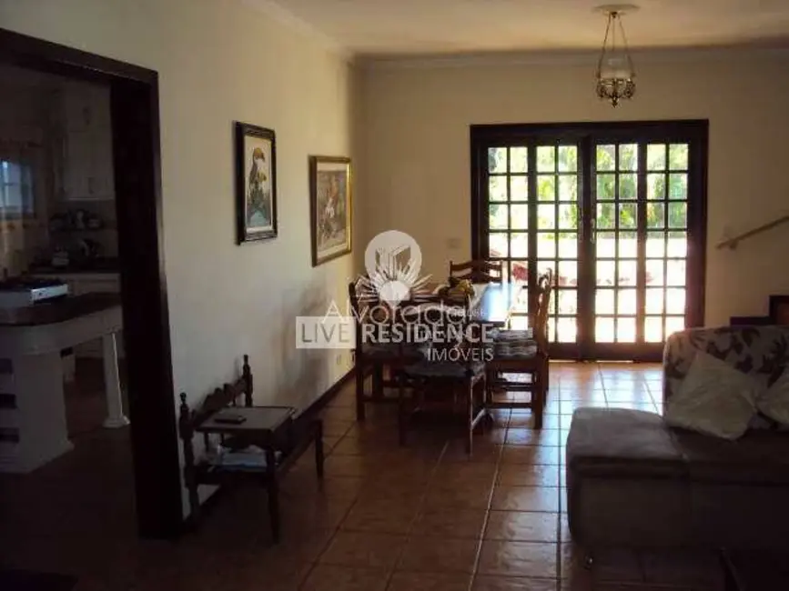 Casa com 3 quartos à venda, 304m2 em Jardim Leonor, Itatiba - SP - imagem 4 Foto 4 de Casa com 3 quartos à venda, 304m2 em Jardim Leonor, Itatiba - SP