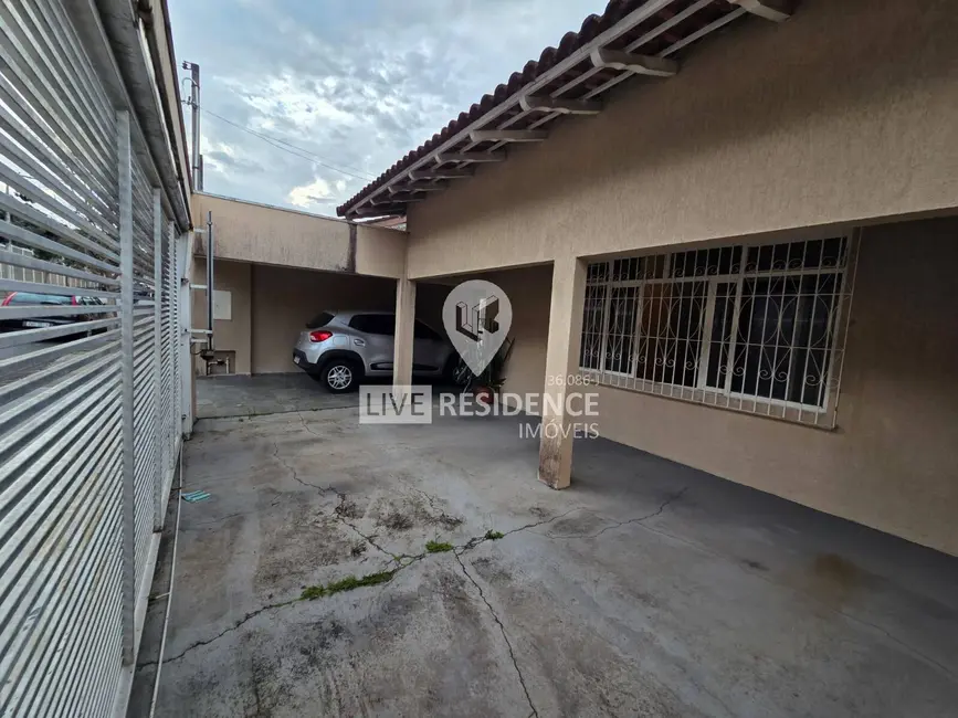 Foto 3 de Casa com 3 quartos à venda, 168m2 em Jardim Santo Antônio, Itatiba - SP
