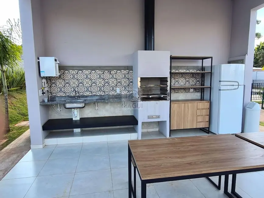 Foto 3 de Casa de Condomínio com 2 quartos à venda, 84m2 em Balneário Tropical, Paulinia - SP