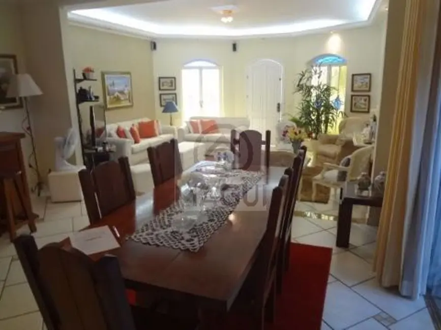 Casa com 3 quartos à venda, 319m2 em Nova Campinas, Campinas - SP - imagem 6 Foto 6 de Casa com 3 quartos à venda, 319m2 em Nova Campinas, Campinas - SP