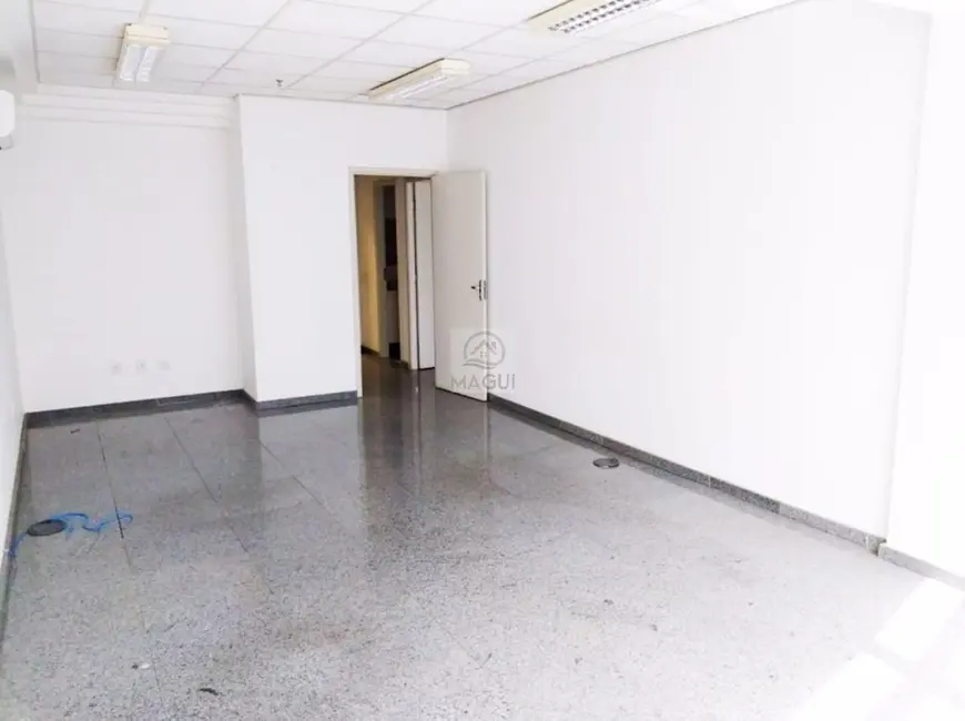 Sala Comercial à venda, 107m2 em Cambuí, Campinas - SP - imagem 3 Foto 3 de Sala Comercial à venda, 107m2 em Cambuí, Campinas - SP