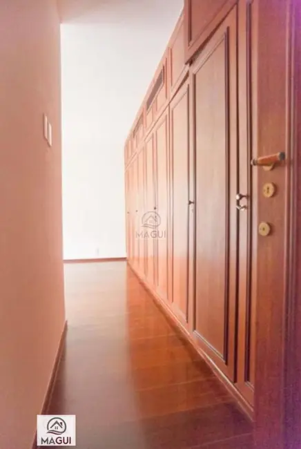 Apartamento com 6 quartos à venda e para alugar, 450m2 em Cambuí, Campinas - SP - imagem 3 Foto 3 de Apartamento com 6 quartos à venda e para alugar, 450m2 em Cambuí, Campinas - SP