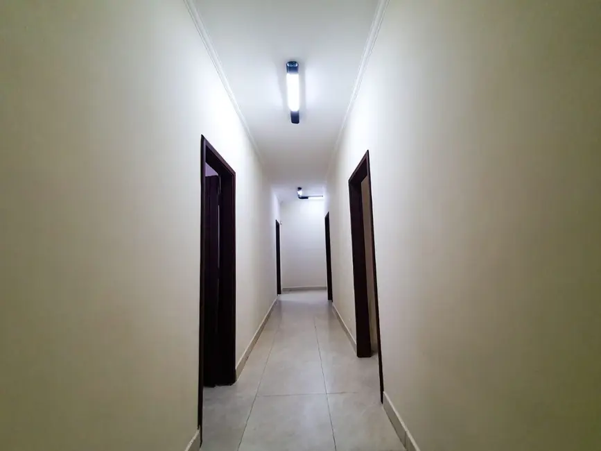 Casa com 7 quartos para alugar, 679m2 em Nova Campinas, Campinas - SP - imagem 7 Foto 7 de Casa com 7 quartos para alugar, 679m2 em Nova Campinas, Campinas - SP