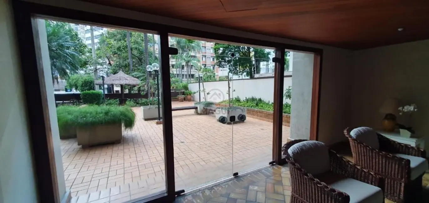 Foto 7 de Apartamento com 3 quartos para alugar, 146m2 em Cambuí, Campinas - SP