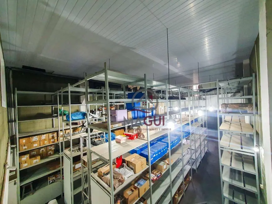 Armazém / Galpão à venda e para alugar, 365m2 em Vila Joaquim Inácio, Campinas - SP - imagem 3 Foto 3 de Armazém / Galpão à venda e para alugar, 365m2 em Vila Joaquim Inácio, Campinas - SP