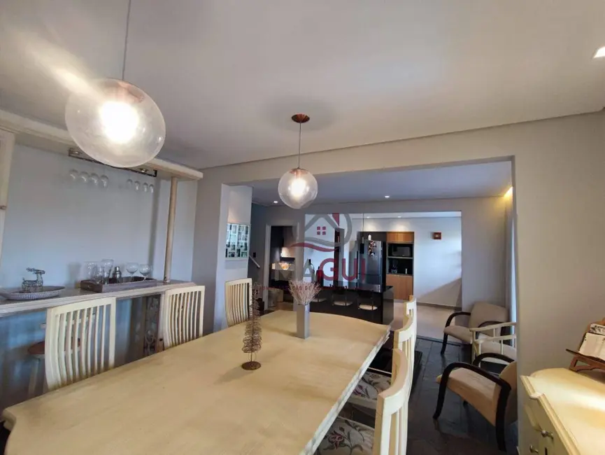 Casa com 4 quartos à venda, 336m2 em Jardim Chapadão, Campinas - SP - imagem 5 Foto 5 de Casa com 4 quartos à venda, 336m2 em Jardim Chapadão, Campinas - SP