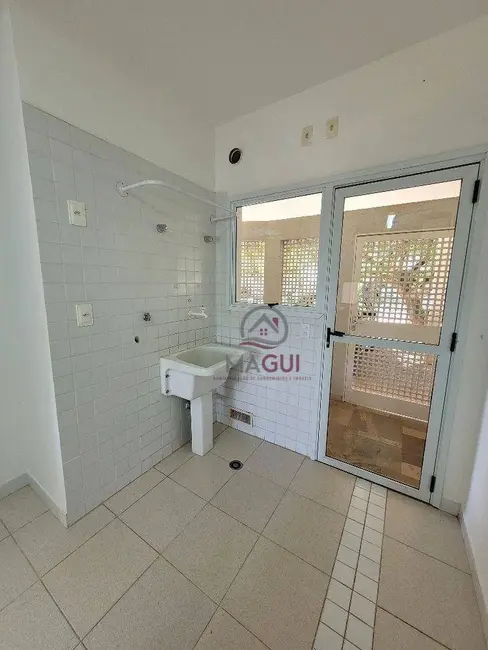 Casa de Condomínio com 3 quartos para alugar, 200m2 em Campinas - SP - imagem 9 Foto 9 de Casa de Condomínio com 3 quartos para alugar, 200m2 em Campinas - SP