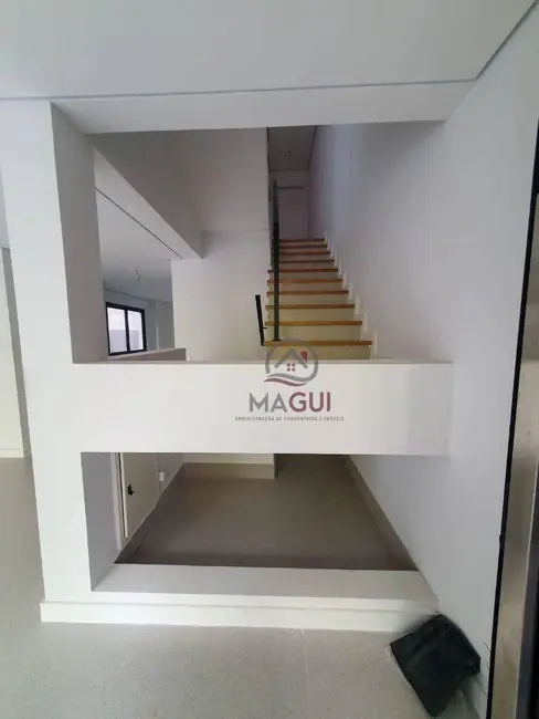 Casa de Condomínio com 3 quartos para alugar, 208m2 em Jardim das Paineiras, Campinas - SP - imagem 3 Foto 3 de Casa de Condomínio com 3 quartos para alugar, 208m2 em Jardim das Paineiras, Campinas - SP