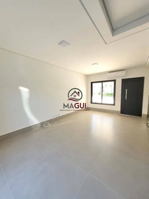 Casa de Condomínio com 3 quartos para alugar, 211m2 em Bairro das Palmeiras, Campinas - SP - imagem 3 Foto 3 de Casa de Condomínio com 3 quartos para alugar, 211m2 em Bairro das Palmeiras, Campinas - SP