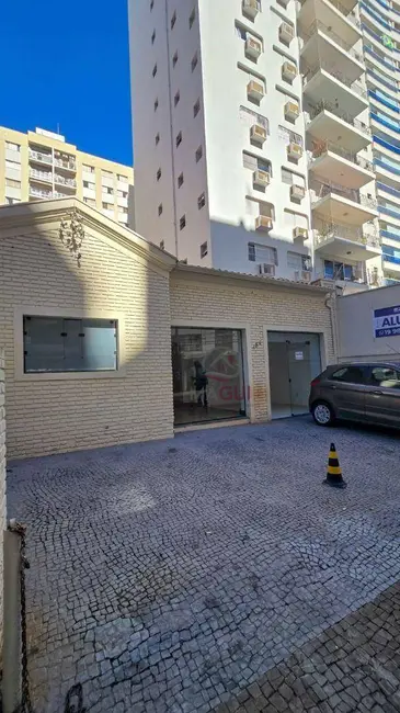 Casa com 5 quartos para alugar, 308m2 em Cambuí, Campinas - SP - imagem 1 Foto 1 de Casa com 5 quartos para alugar, 308m2 em Cambuí, Campinas - SP
