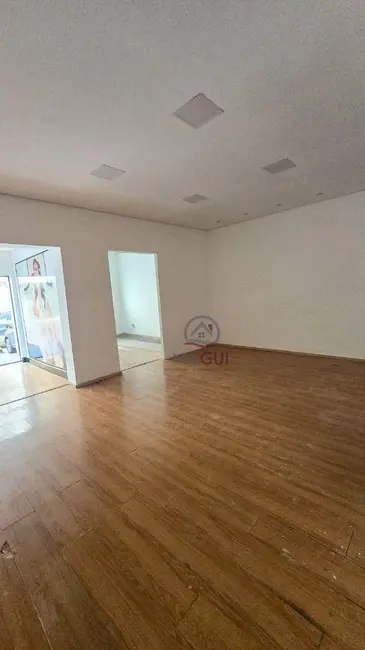 Casa com 5 quartos para alugar, 308m2 em Cambuí, Campinas - SP - imagem 4 Foto 4 de Casa com 5 quartos para alugar, 308m2 em Cambuí, Campinas - SP
