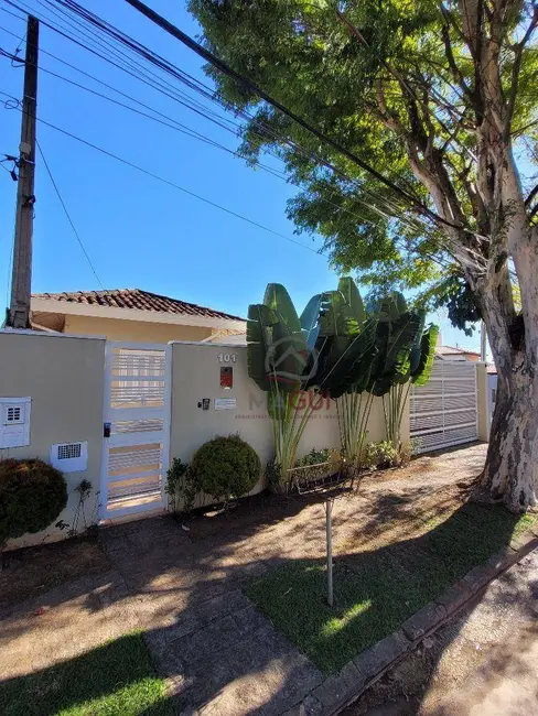 Foto 1 de Casa com 4 quartos para alugar, 470m2 em Campinas - SP