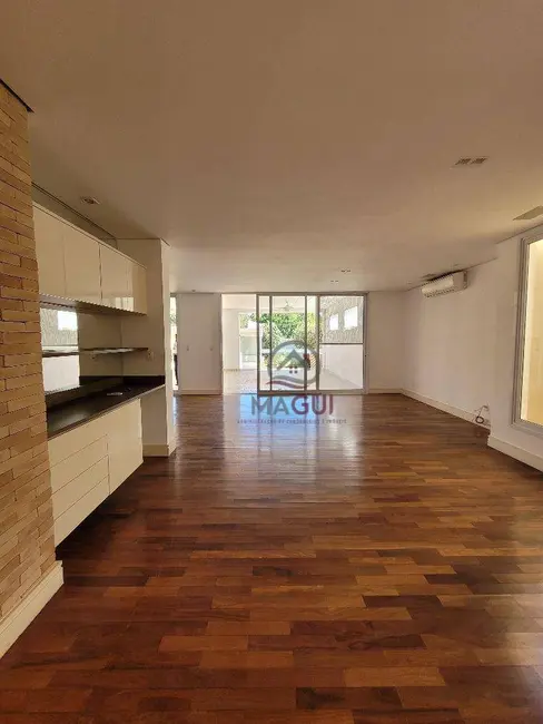 Foto 9 de Casa com 4 quartos para alugar, 470m2 em Campinas - SP