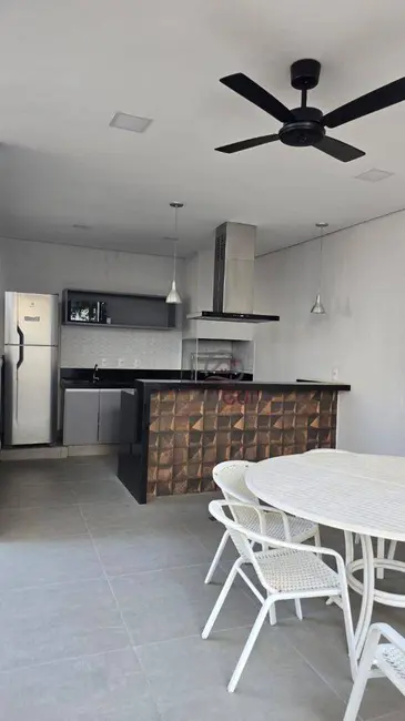 Apartamento com 4 quartos à venda e para alugar, 238m2 em Cambuí, Campinas - SP - imagem 2 Foto 2 de Apartamento com 4 quartos à venda e para alugar, 238m2 em Cambuí, Campinas - SP