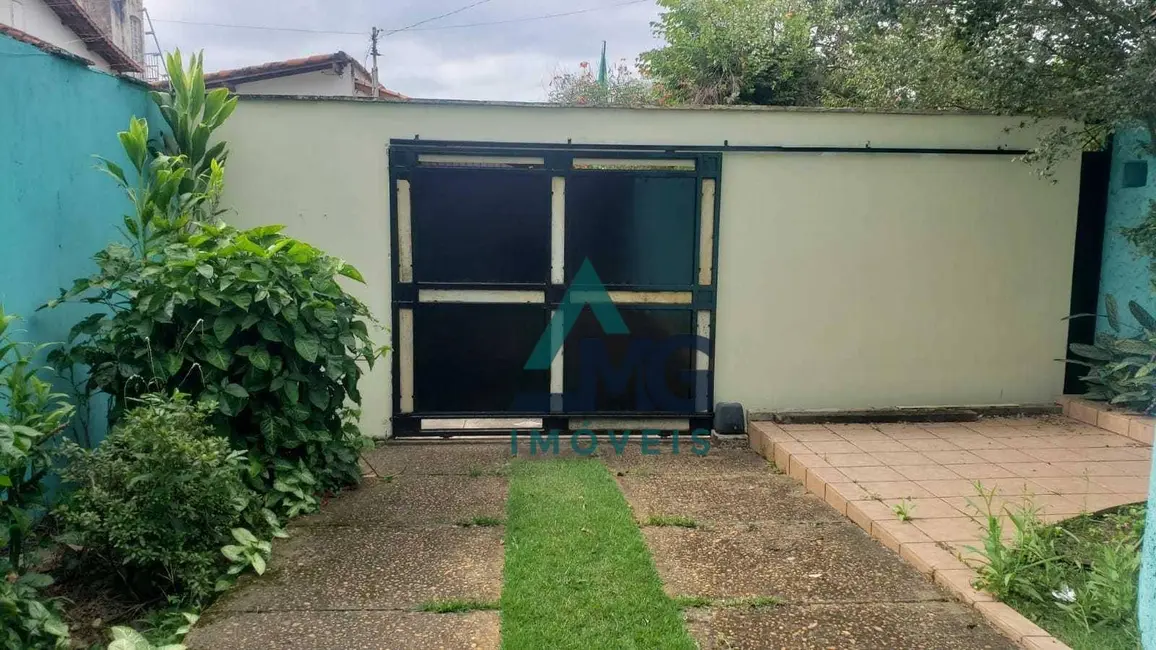 Foto 4 de Casa com 4 quartos à venda, 600m2 em Tres Coracoes - MG