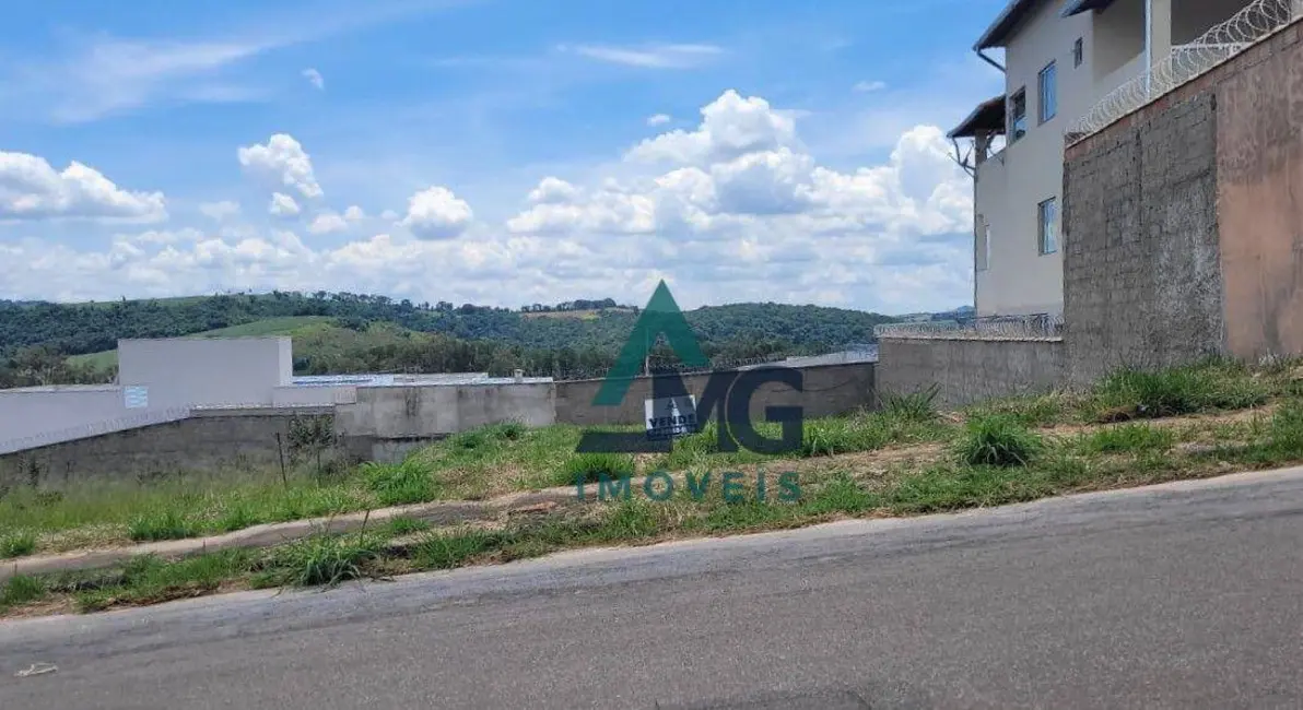 Foto 2 de Terreno / Lote à venda, 420m2 em Tres Coracoes - MG