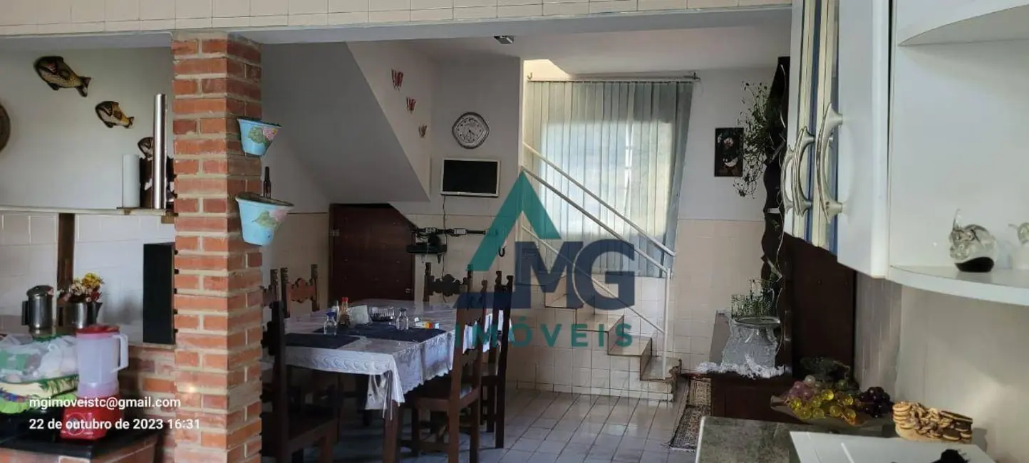 Foto 8 de Casa com 4 quartos à venda em Tres Coracoes - MG