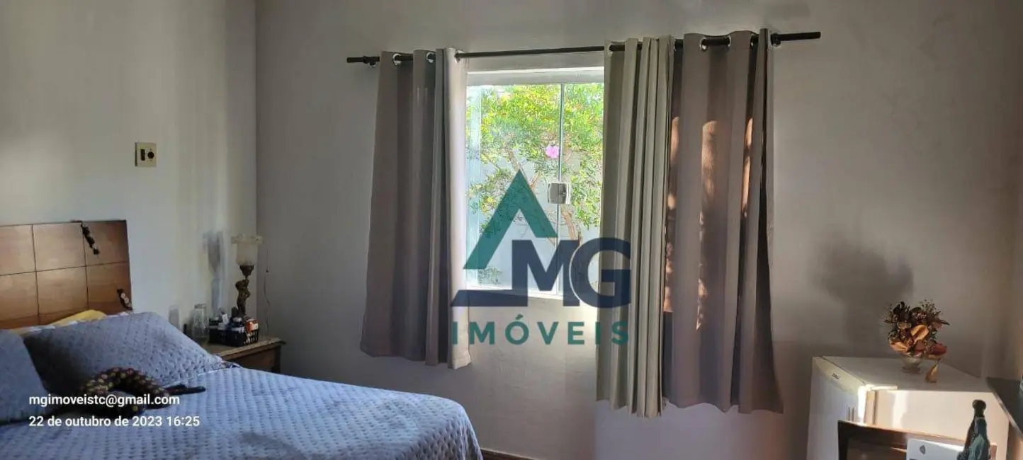 Foto 5 de Casa com 4 quartos à venda em Tres Coracoes - MG