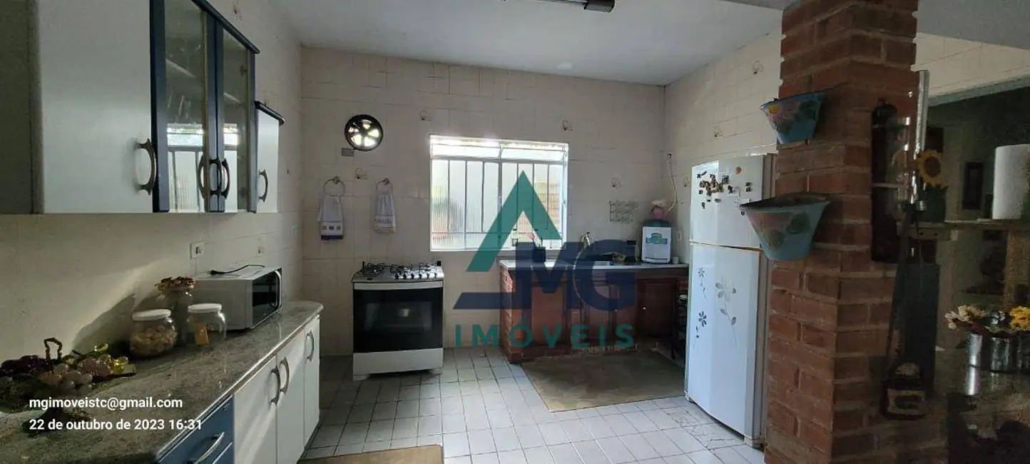 Foto 9 de Casa com 4 quartos à venda em Tres Coracoes - MG