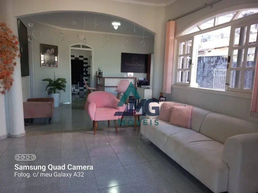 Foto 5 de Casa com 3 quartos à venda em Tres Coracoes - MG