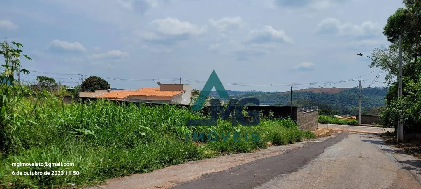 Foto 5 de Terreno / Lote à venda, 720m2 em Tres Coracoes - MG