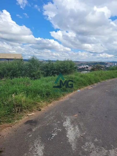 Foto 3 de Terreno / Lote à venda, 245m2 em Tres Coracoes - MG