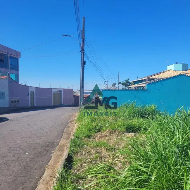 Foto 3 de Terreno / Lote à venda, 480m2 em Tres Coracoes - MG