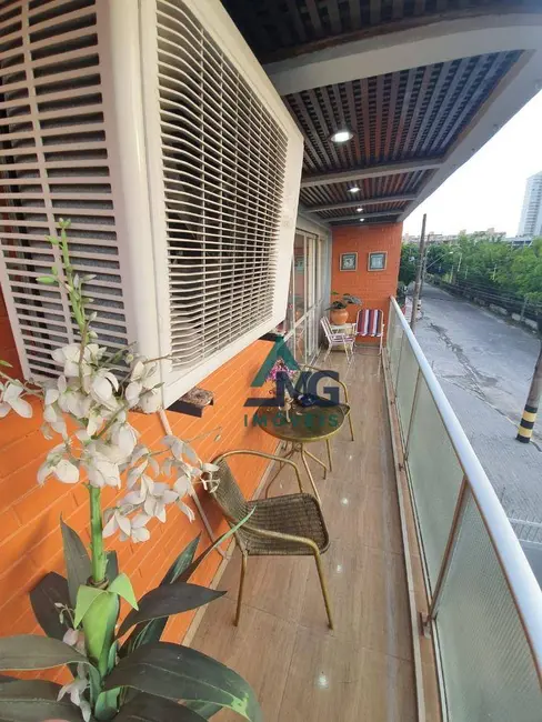 Apartamento com 4 quartos à venda em Guaruja - SP - imagem 6 Foto 6 de Apartamento com 4 quartos à venda em Guaruja - SP