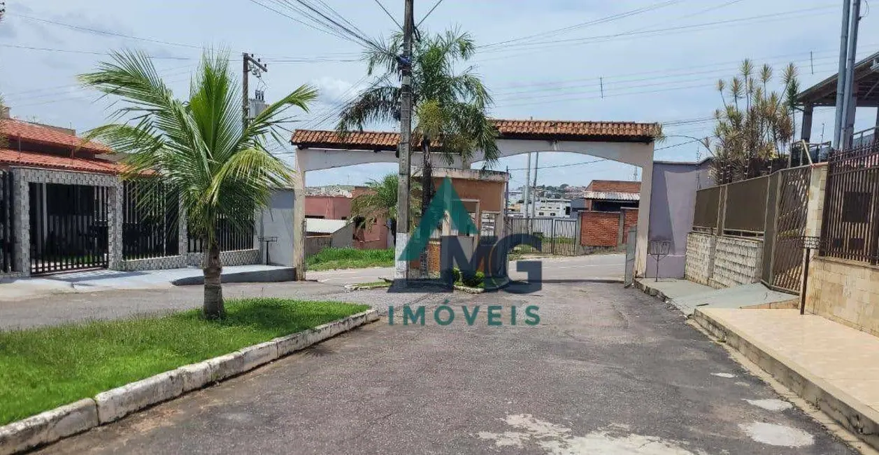 Foto 1 de Terreno / Lote à venda, 243m2 em Tres Coracoes - MG