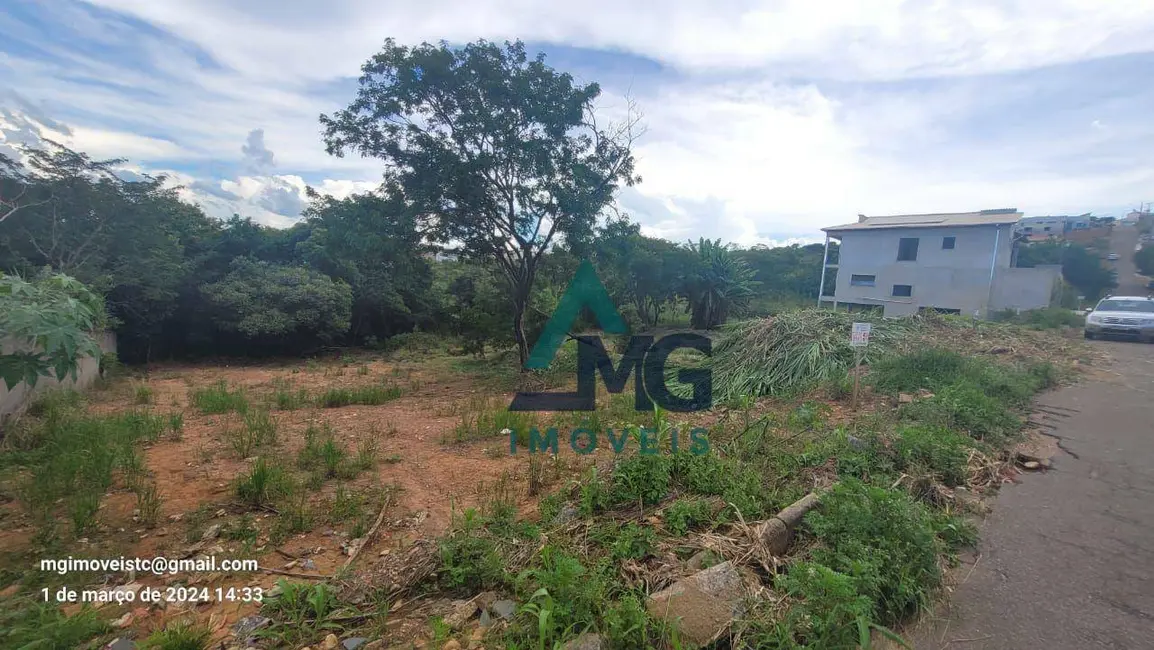 Foto 4 de Terreno / Lote à venda, 396m2 em Tres Coracoes - MG