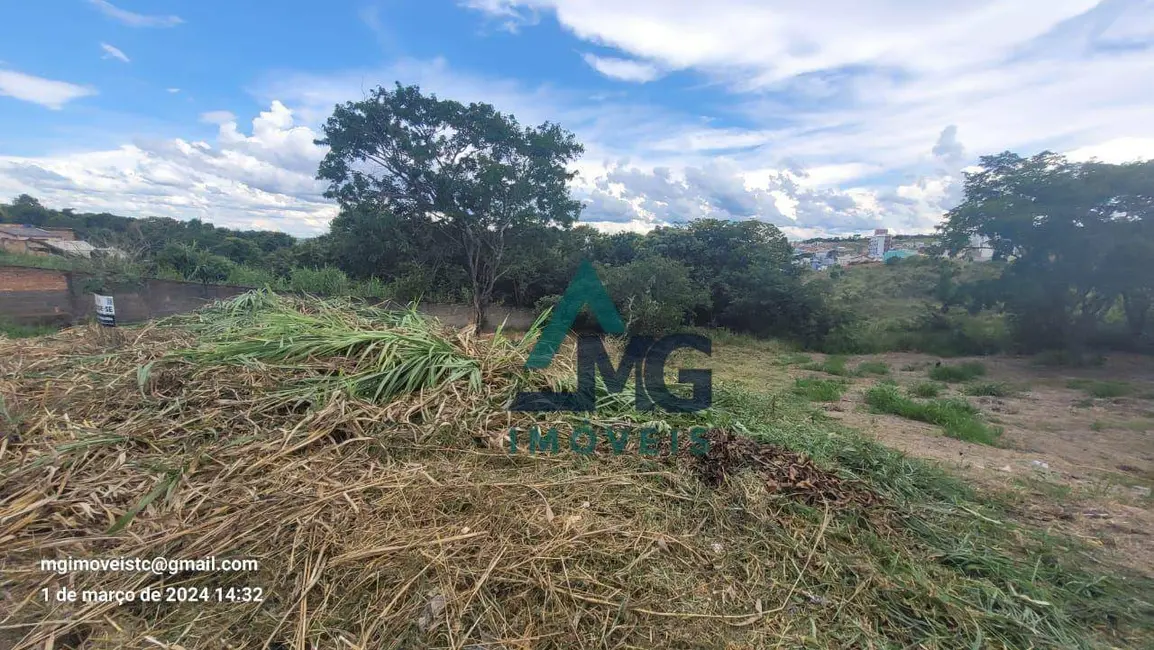 Foto 6 de Terreno / Lote à venda, 396m2 em Tres Coracoes - MG