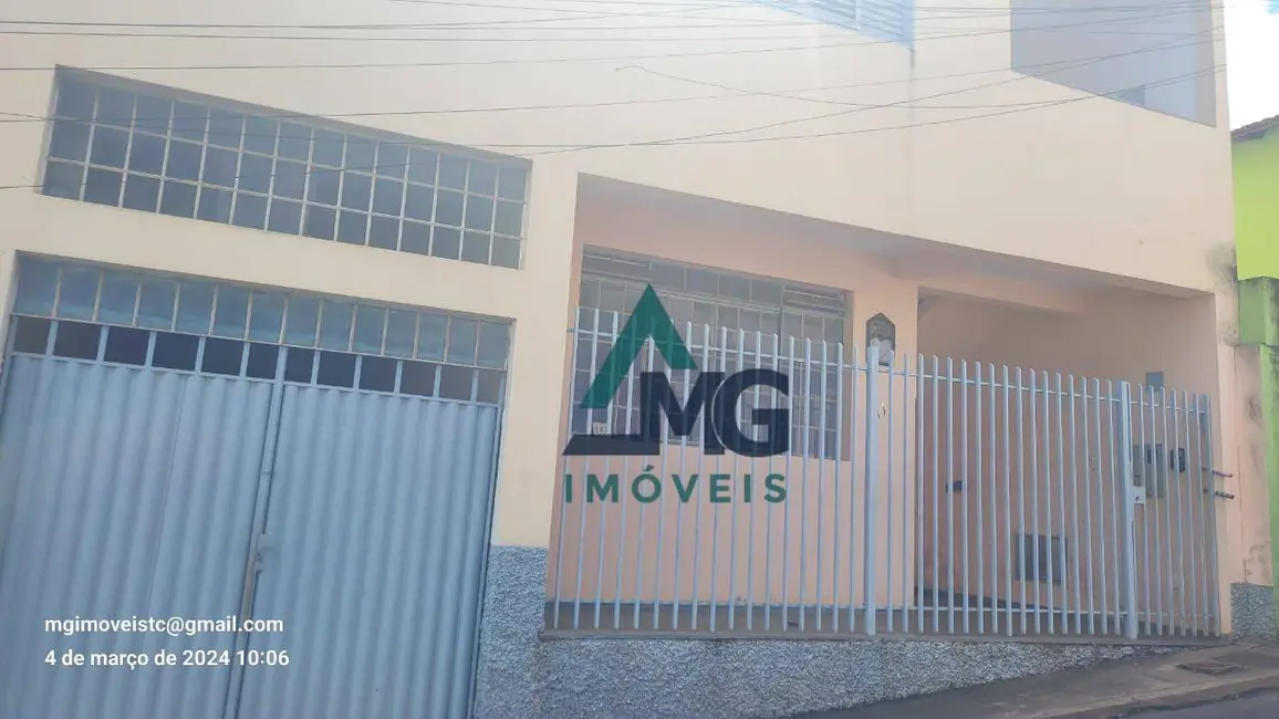 Foto 1 de Casa com 6 quartos à venda em Tres Coracoes - MG